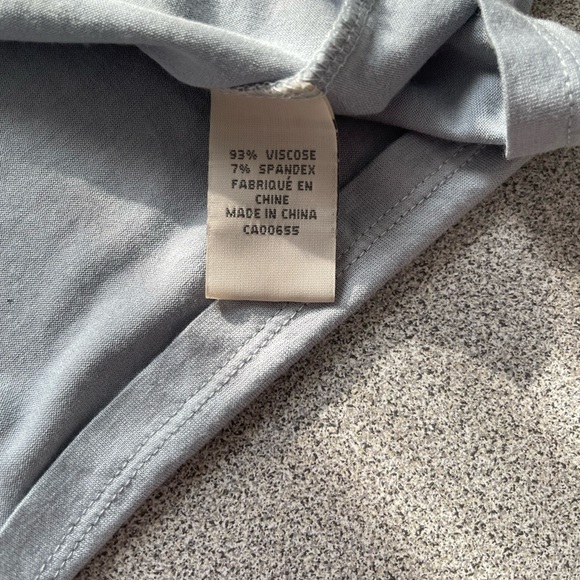 RW&CO Ice Blue Sleeveless Top Size Medium - Picture 5 of 7